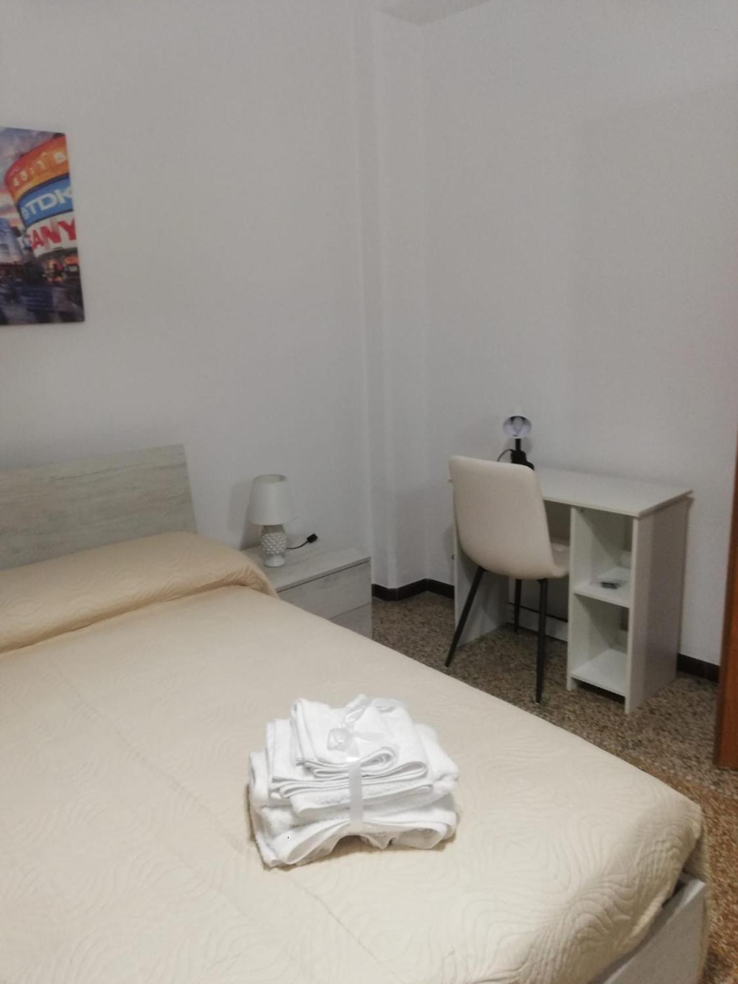 Appartamento La Casa Di Anna Taranto Esterno foto
